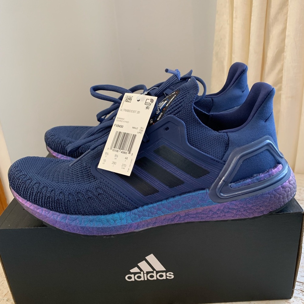 🌟🌟🌟VERY RARE 🌟🌟Brand New Adidas Ultra Boost Snickers , US Men size 10